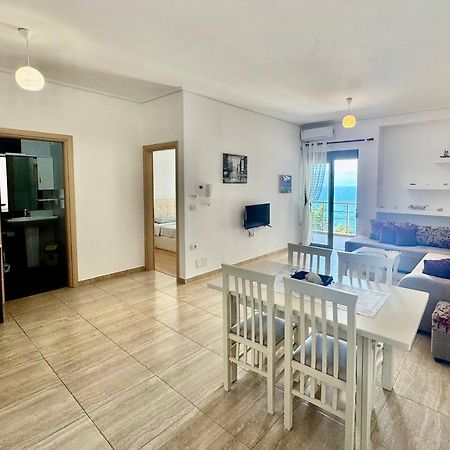 4 Seasons Sea View Apartment Sarandë Esterno foto