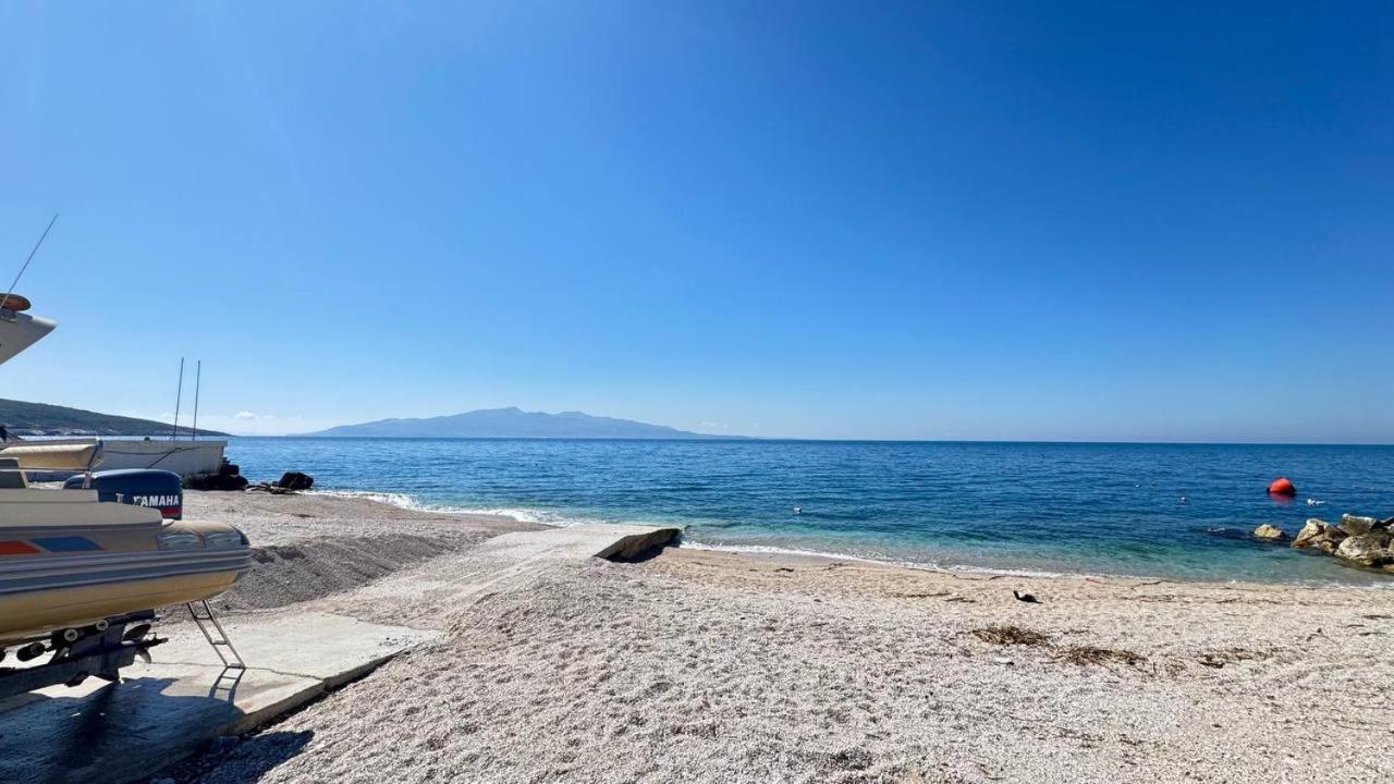 4 Seasons Sea View Apartment Sarandë Esterno foto